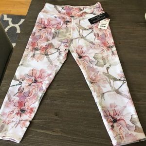 Crop length workout leggings